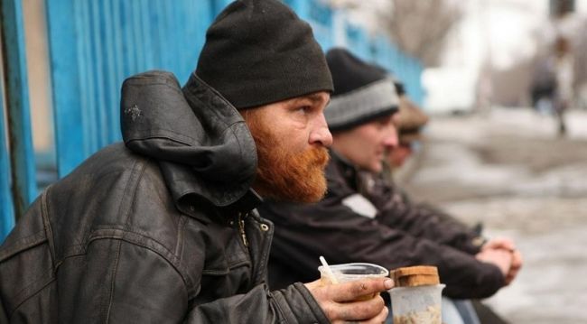 Putin nařídil zaregistrovat všechny bezdomovce a přidělit jim důchody