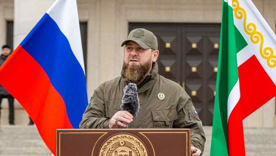 Kadyrov vyzývá k zahájení rozsáhlé operace na Ukrajině ve všech směrech