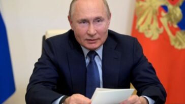 Putin: Rusko najde řešení na všechny problémy, nebudeme žít se skloněnými zády